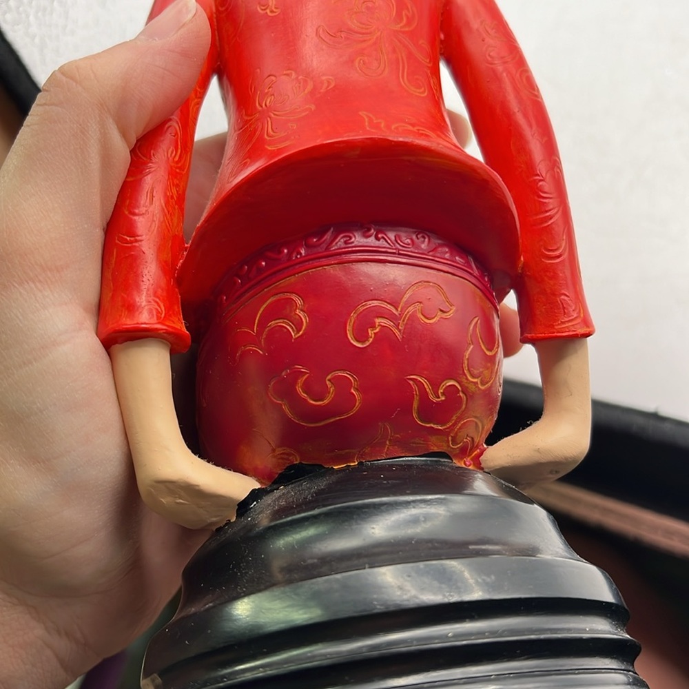 Vintage Japanese Yoga Soccer Woman Red Black Decor Figurine Statue - Picture 14 of 16